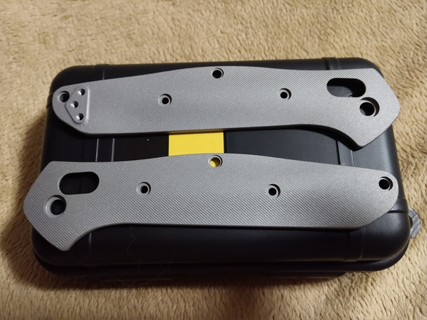 Rockscale design 940-1 -2 Titanium Scales